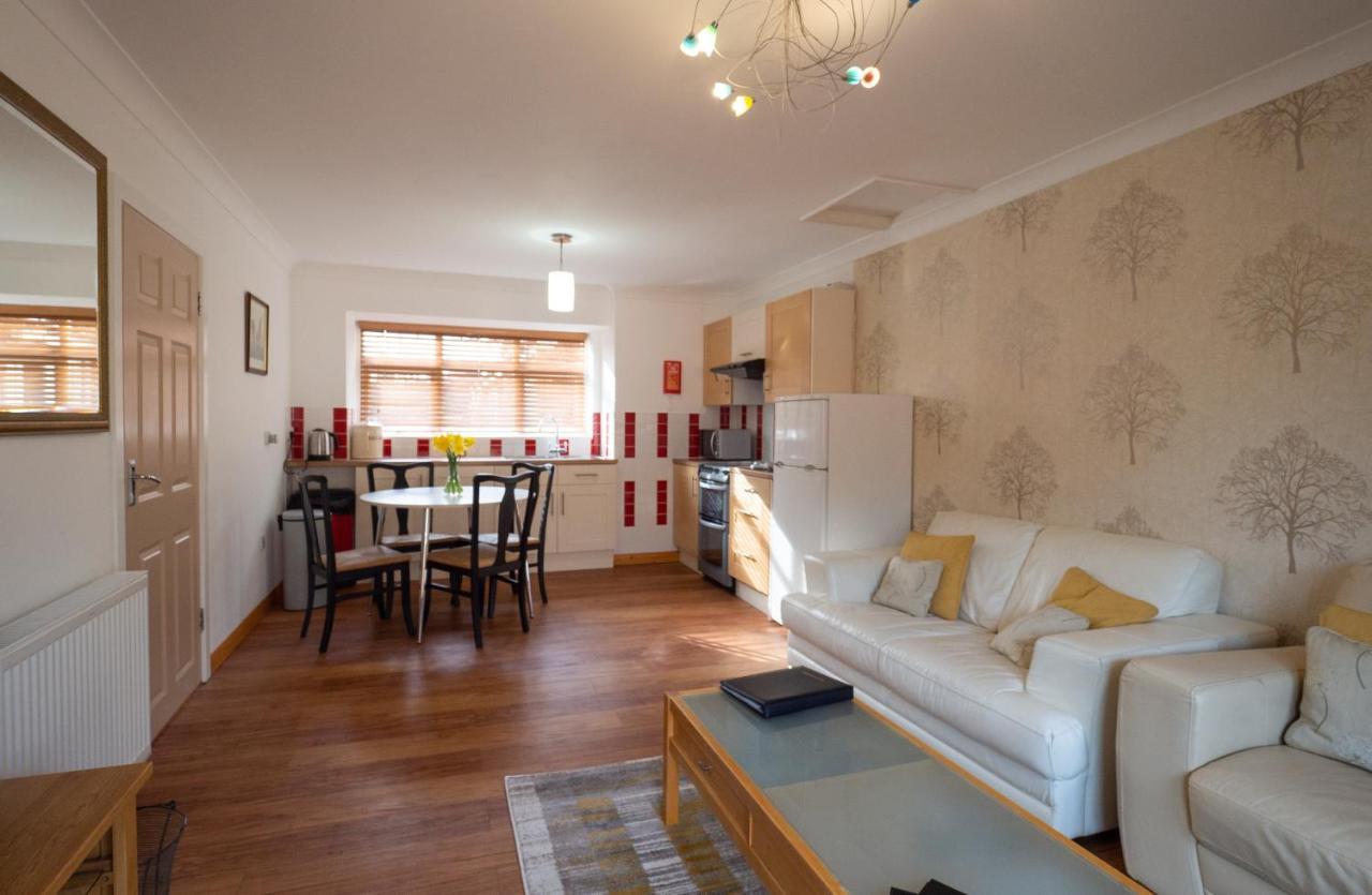 Surlingham Lodge Garden Cottage In Rspb Village Near Norwich Ngoại thất bức ảnh