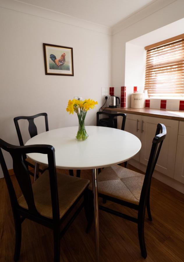 Surlingham Lodge Garden Cottage In Rspb Village Near Norwich Ngoại thất bức ảnh